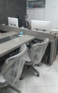 منشی دفتر
