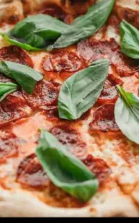 پیتزا زن حرفه ای