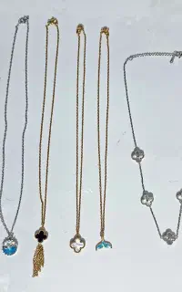دستبند و گردنبند
