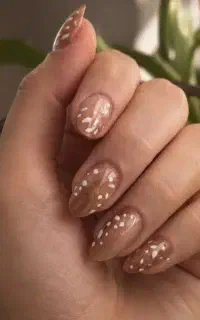 آموزش کاشت ناخن فوق حرفه ای