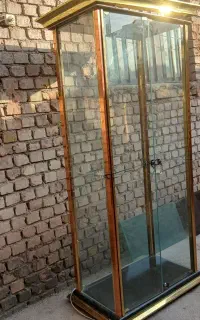 بوفه شیشه ای