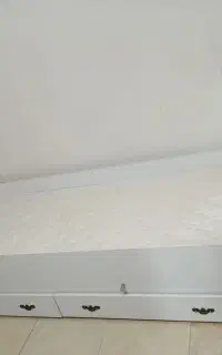 تخت تک نفره