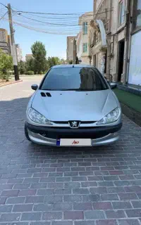 ۲۰۶مدل ۸۲ نقره ای