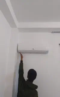 شاگرد ساده نصب و تعمیر اسپیلت