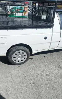 استخدام راننده با خودرو