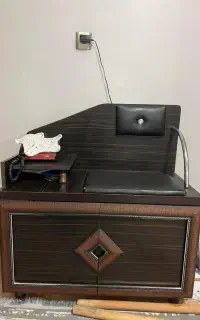 میز تلفن سالم و در حد نو