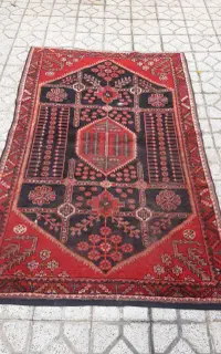 فرش دستباف کناره