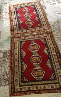 قالیچه دستباف قدیمی