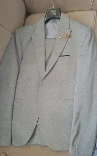 کت وشلوار