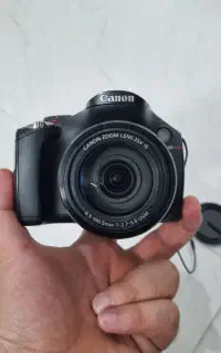 دوربین عکاسی فیلم برداری برندcanon سالم وتمیز