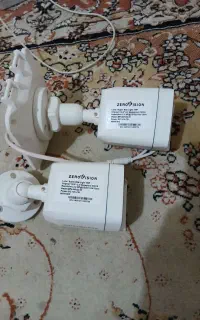 دو عدد دوربین مداربسته