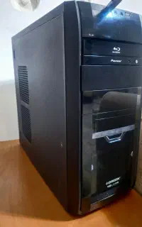 کیس رایانه در حد نو