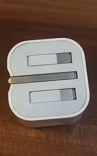 شارژر ایفون ۱۶ و قاب