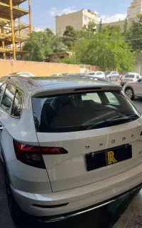 Skoda karoq صفر سفید 2025 کاروک