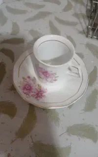 فنجون نعلبکی قدیمی