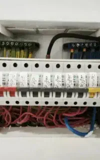 برقکار ساختمان و نصاب دوربین و دزدگیر