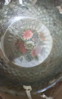 بلور جات نو وظرف قدیمی وفنجون نلبکی