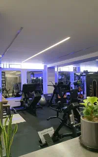 باشگاه بدنسازی ققنوس