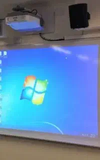 ویدئو پروژکتور هوشمندساز کلاس