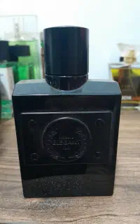 قاب خوشگل و‌بوی خوب  ادکلن  ۱۶۰ ت
