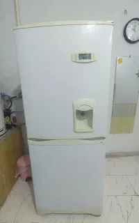 یخچال بزرگ دو درب اسنوا درحد نو