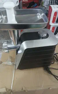 چرخ گوشت دلمونتی