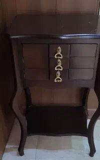 میز تلفن و ساعت