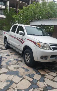 تویوتا هایلوکس