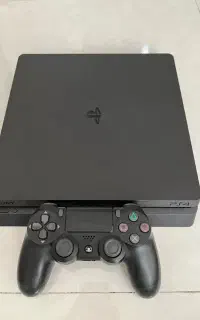 PS4 slim 1TB