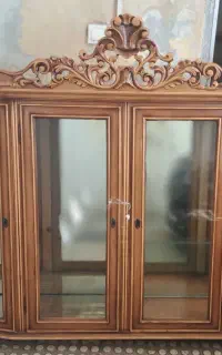 ویترین چوبی آیینه دار