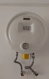 آبگرمکن برقی 15 لیتری دیواری