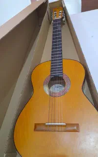 گیتار وفایی عالی نو قیمت مناسب