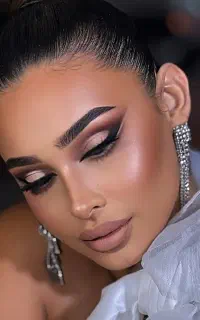 میکاپ مجلسی با قیمت ویژه