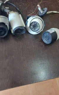 فروش چهار عدد دوربین مدار بسته و هارد و دی وی آر