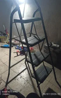 چهار پایه‌ تاشو جنس عالی