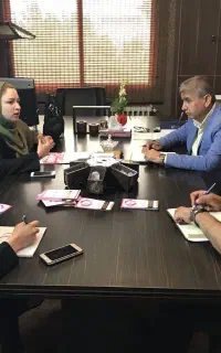 تعدای  خانم جهت واحد برندینگ و ارزیابی نیازمندیم