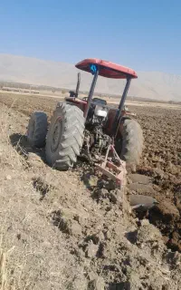 خدمات تراکتور (کار با تراکتور)