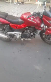 پالس قرمز ۲۰۰