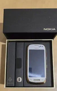 گوشی (Nokia Oro (Gold Edition