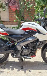 NS 200 cc