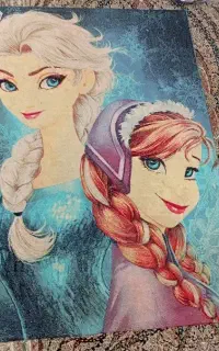 یک عدد گلیم فرش طرح دخترانه