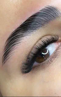 تخفیف ویژه خدمات مژه