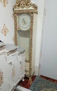 ساعت ایستاده سالم