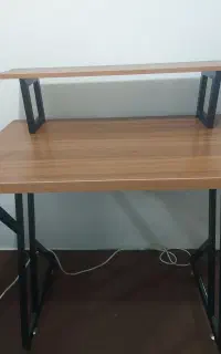 میز کامپیوتر و تحریر