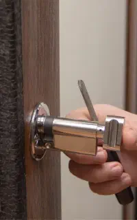 کلیدسازی/تعویض قفل/جنت آباد/فردوس پونک و غرب تهران