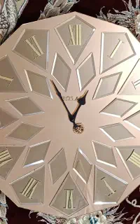 ساعت دیواری آیینه ای