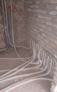 ساختمان و بازسازی ساختمان