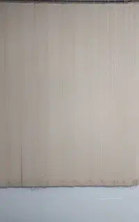 پرده کرکرهایی همراه با پایه ومیل پرده