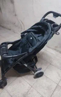 کالسکه joie فوق العاده سالم به همراه کریان
