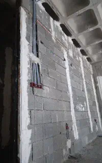 شاگرد گچکاری